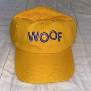 Woof snapback